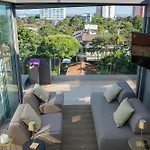 Attico Esclusivo A 300m Dal Mare Apartman *