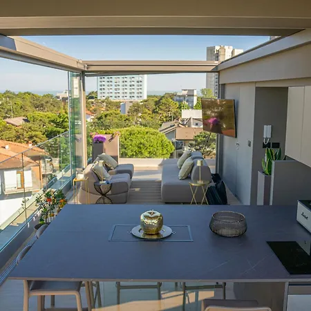 Attico Esclusivo A 300m Dal Mare Apartment