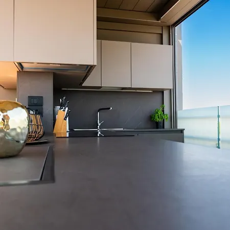 Attico Esclusivo A 300m Dal Mare Apartment